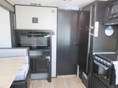 Cherokee Grey Wolf Kitchen