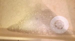 clean with vinegar