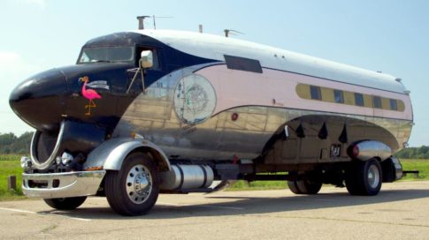 Wacky plane RV