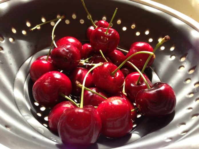 Did you know many foods don't need refrigeration? Here's a bowl of cherries that doesn't need to be in the fridge