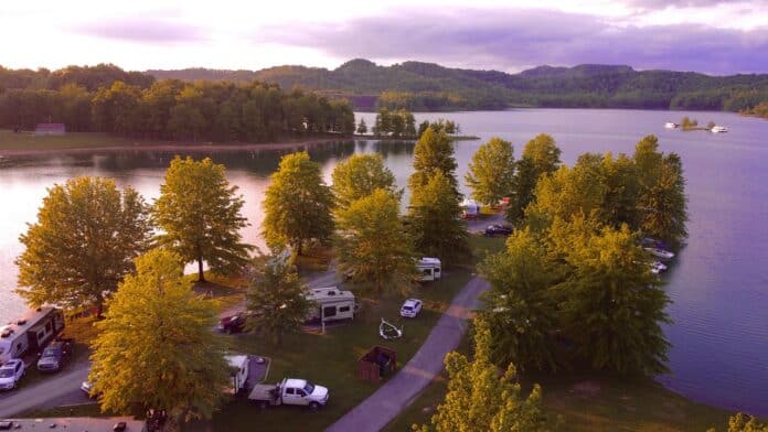A picture of a park with RVs... but are campgrounds and RV parks the same? Which is this?