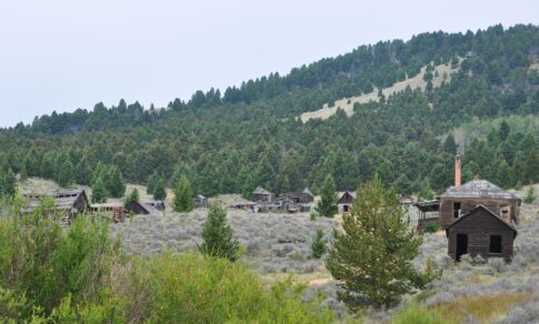 Houses in Comet Montana