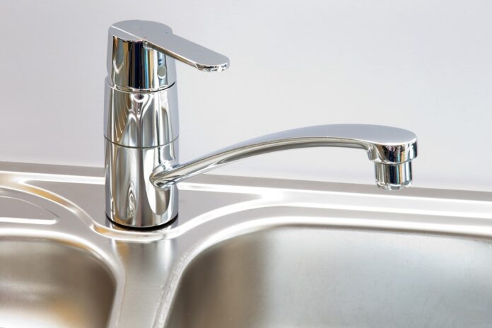 A rust-free stainless steel sink