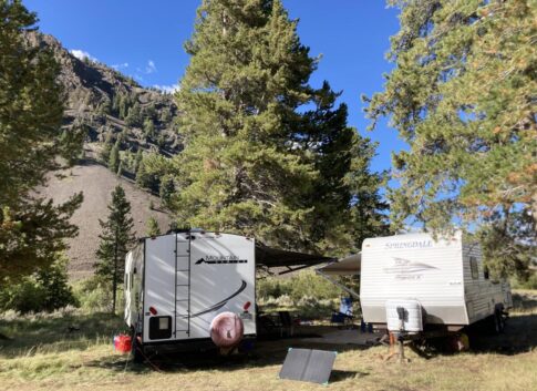 Portable solar panels and RVs in mountains 