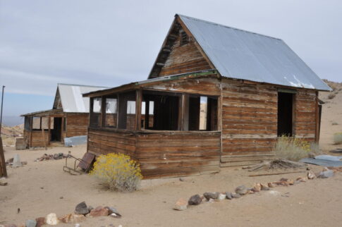 Old cabins 