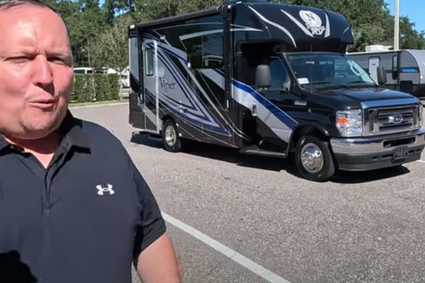 Nexus Viper motorhome