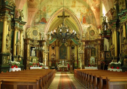 An amazing interior shot of a Midwest cathedral.