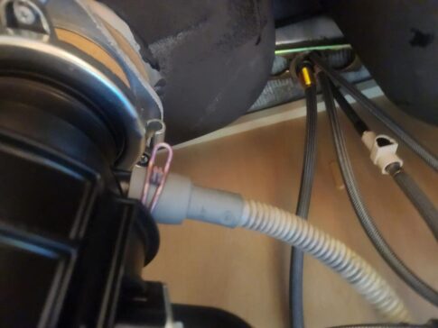 Under sink connection