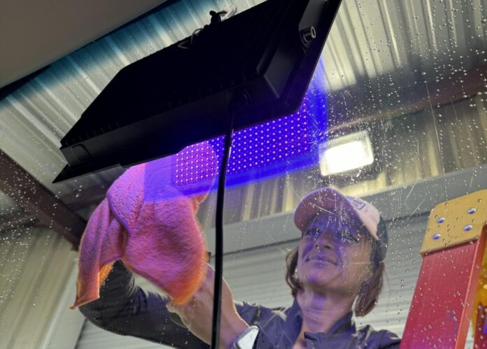 Using UV light for RV windshield repair