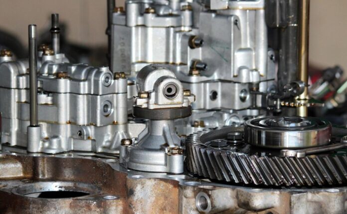 Engine transmission