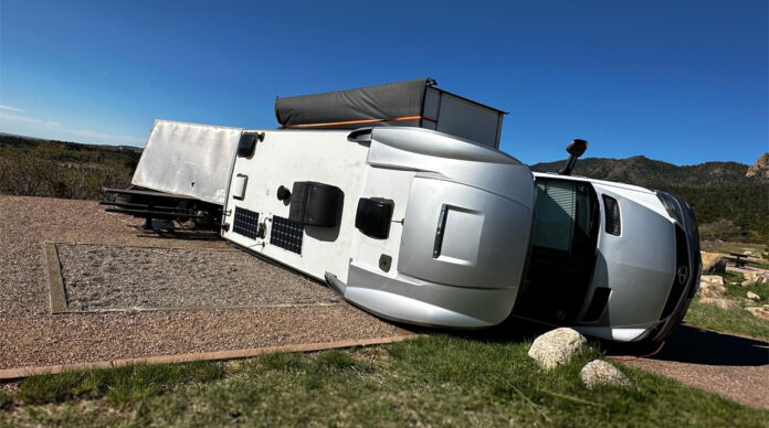 winds toppled five RVs