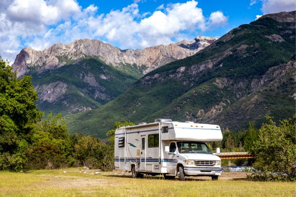 RV boondocking, part of an article on favorite boondocking gadgets
