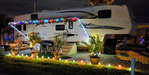 Pinterest. RV exterior decorations