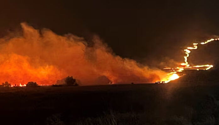 Oregon I-84 is closed