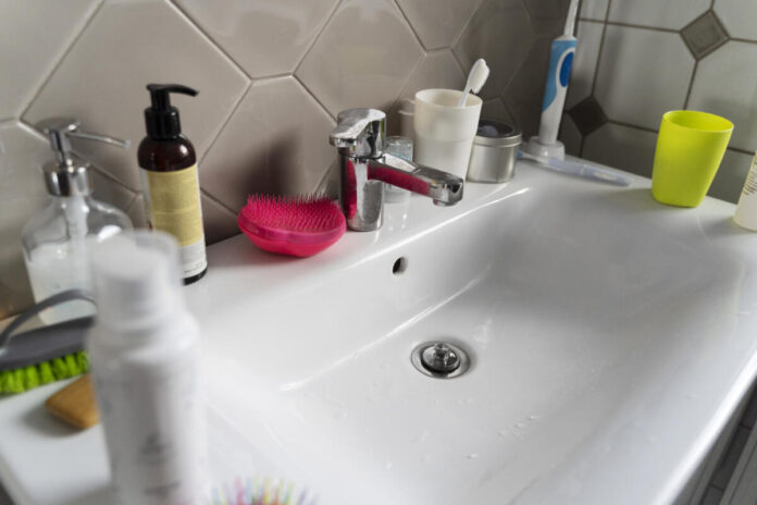 Declutter this messy RV bathroom!