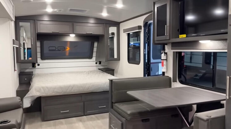 The bed in the Keystone Cougar 22MLS