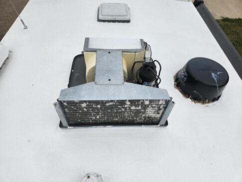RV Roof Magic Finial