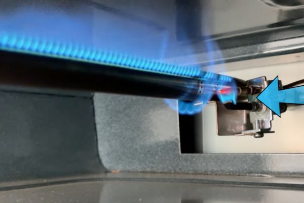 RV oven lighting