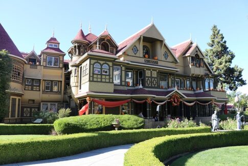 haunted Winchester House, San Jose Pixabay photo