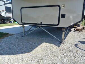 5th Wheel Levelers