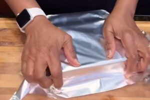 foil lind baking dish hack