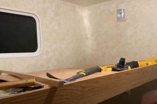 RV bunkroom makeover - how to remove RV bunks