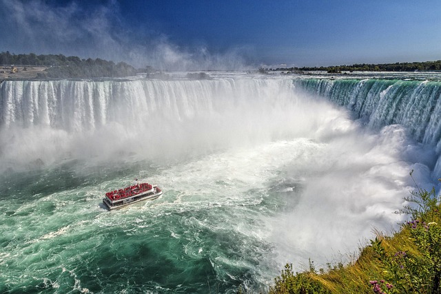 New York's Niagra Falls Pixabay image