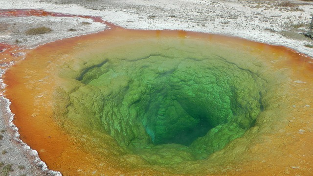 geyser in Yellowstone NP Pixabay image