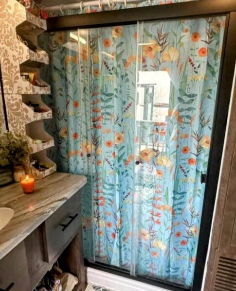 shower curtain tip inside shower door Dahaf Dahaf image on Facebook