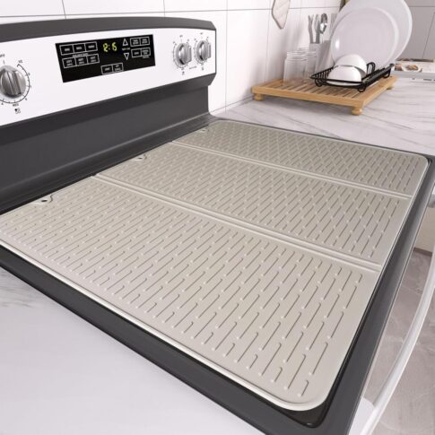 Silicone stovetop mat for electric or conduction cooktops Image: Amazon