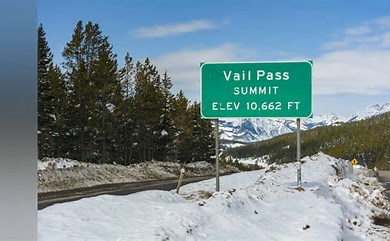 Colorado's Vail Pass highway sign Image: CDOT