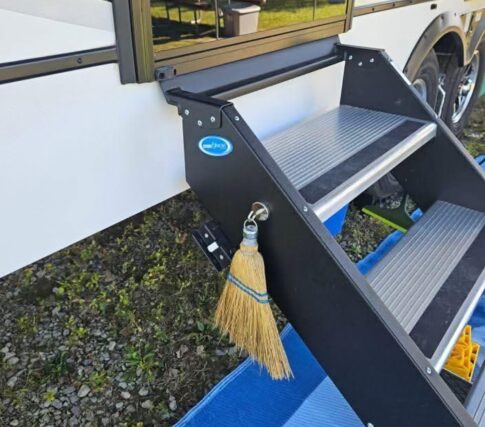 side of step storage Image: Facebook (Danny Leavitt)