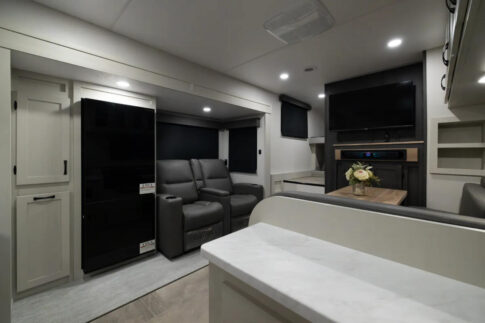 2026 Cm Chaparral 218se 05