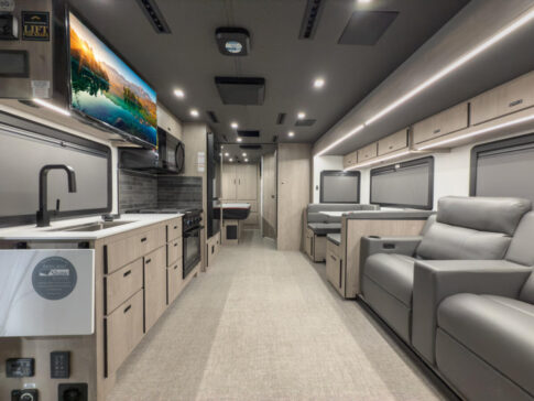 Interior of GD Lineage Series F Image: GD website