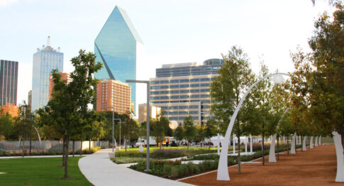 Dallas arts district: Klyde Warren Park Image: DAD.org