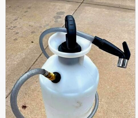 small sprayer for quick rinses FB no name given