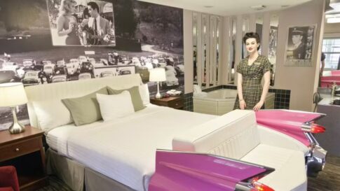 Elvis' bed in Springfield, Mo at the Rail Haven motel