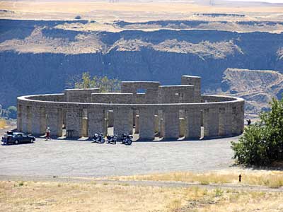 Stonehenge Memorial Stonehenge website image