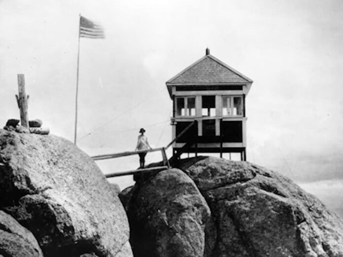 History of fire towers - historical photos of a fire tower