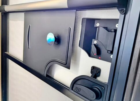 pop socket on entry door image: facebook with no attribution provided