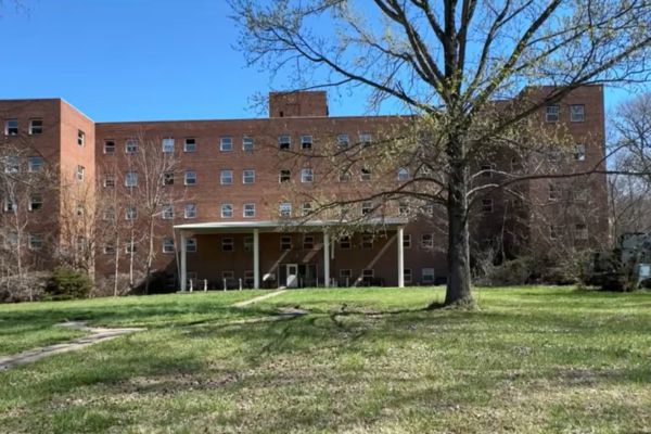 Exploring the abandoned Indiana State Sanatorium
