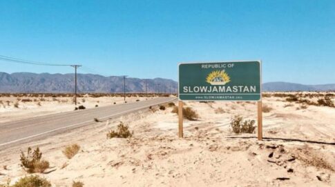 slowjamastan highway sign miocrowiki image