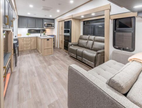 Ridgeway 32ML fifth wheel image: Ridgeway website