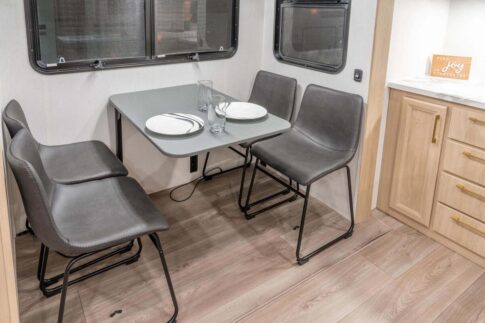 Ridgeway 32ML fifth wheel image: Ridgeway website