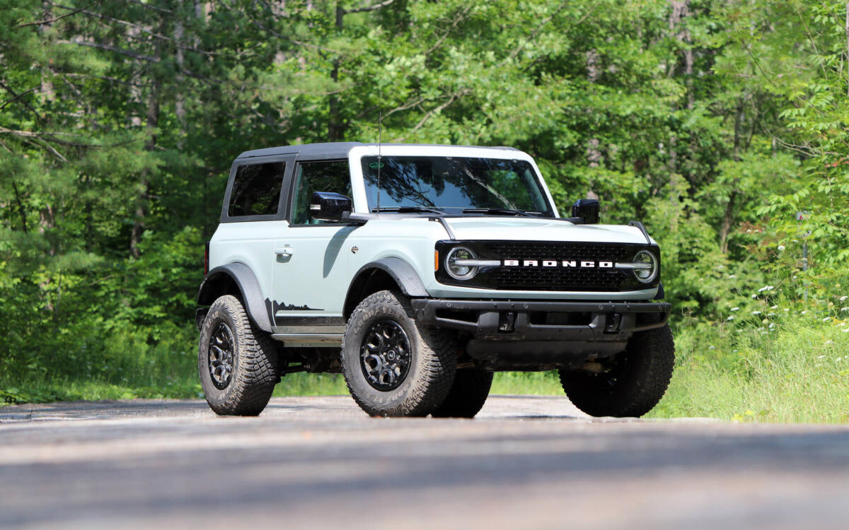 Big Ford Bronco recall—roof pieces may crack and become loose, detach