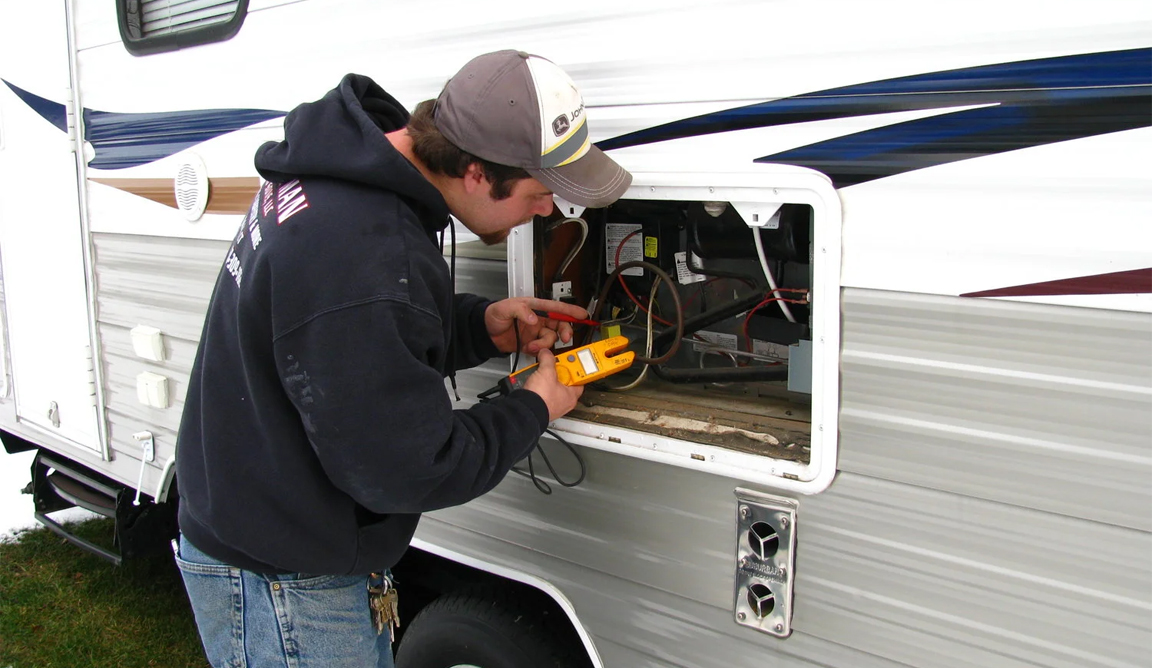 Lawsuits keep piling up at one Camping World dealership. What RV buyers can learn from it