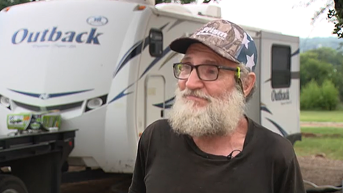 Homeless veteran gives up his dog to get help. Then an RV changes everything
