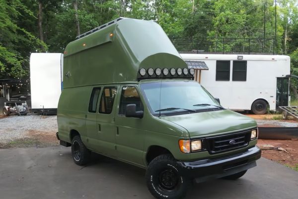 Amazing 2 story camper van