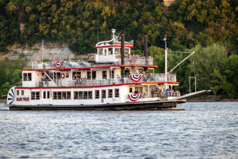 Mark Twain's hometown of Hannibal, MO Image: visithannibal.com