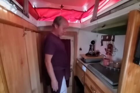 Hunter Compact Jr vintage popup camper trailer interior